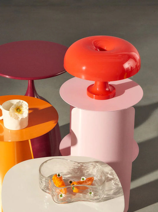 Retro Tischlampe mit Dimmfunktion – runde Tischleuchte mit glänzendem Finish (USB-A)
