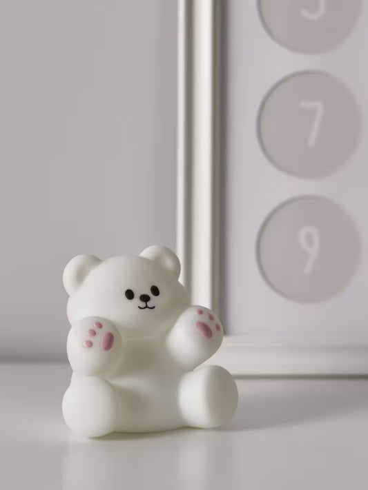 Kinderlampe Bär – Batteriebetriebene LED Leuchte mit warm-weißem Licht, für Baby- und Kinderzimmer