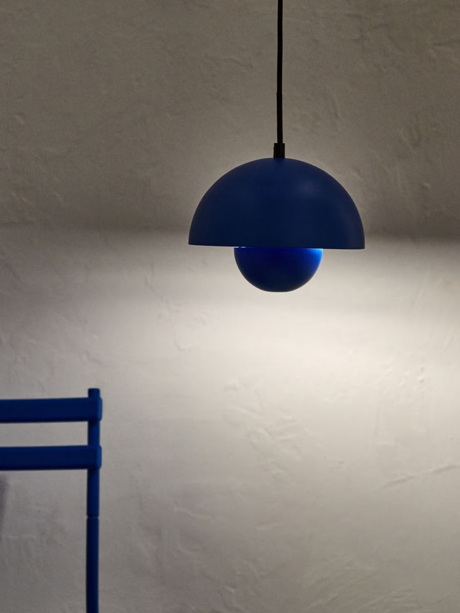 Retro Tischlampe in Orange – USB-Betrieb – Ø20 cm – Vintage Design – LED-Beleuchtung für Wohnzimmer und Schlafzimmer