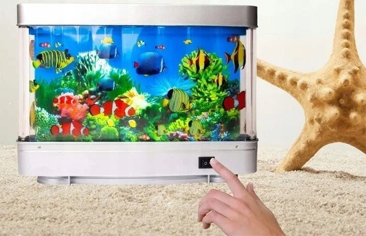 Nachtlampe Kinder Aquarium LED – Künstliches Aquarium mit farbigem Licht & schwimmenden Fischen  Produktbeschreibung