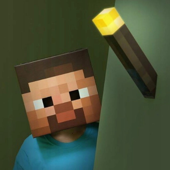 Minecraft Nachtlampe Torch – LED Lampe, 28 cm, mehrfarbig, USB wiederaufladbar